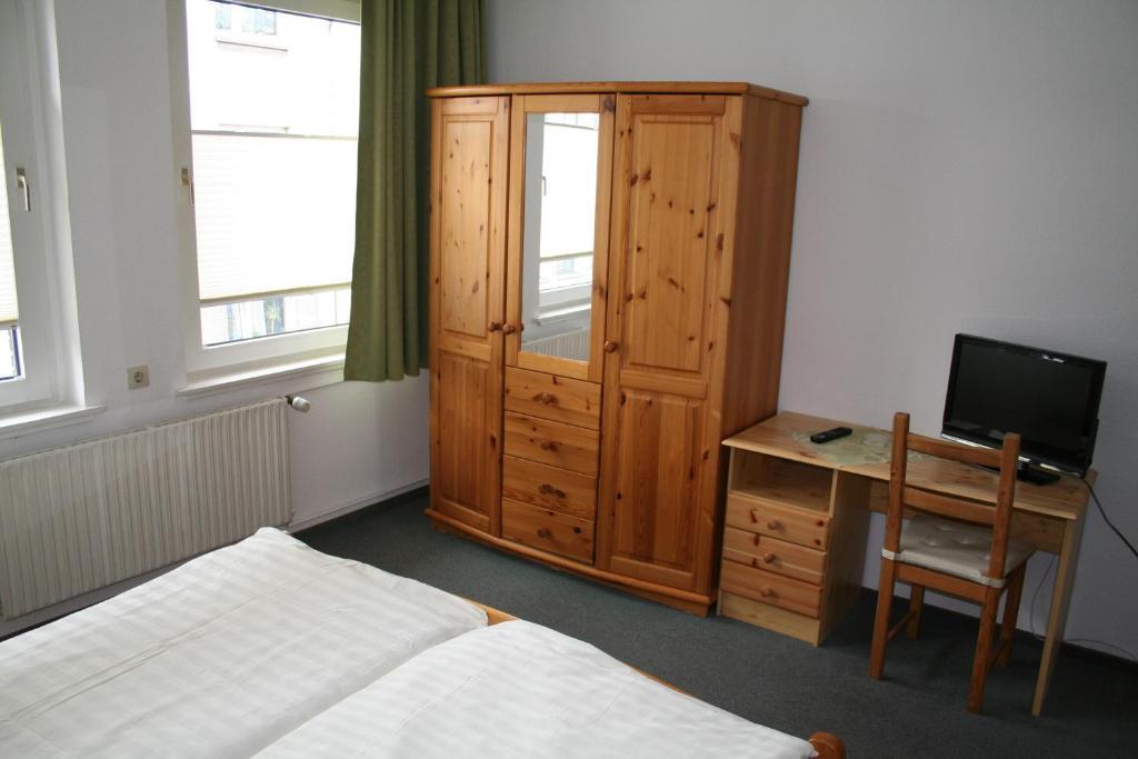 Hotel Lindenhof Essen Bagian luar foto