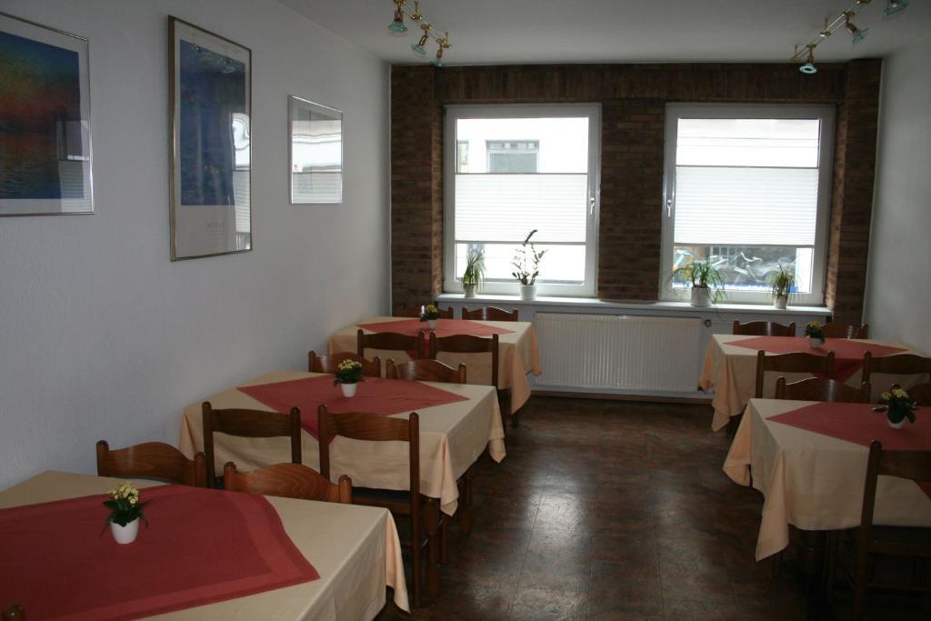 Hotel Lindenhof Essen Bagian luar foto